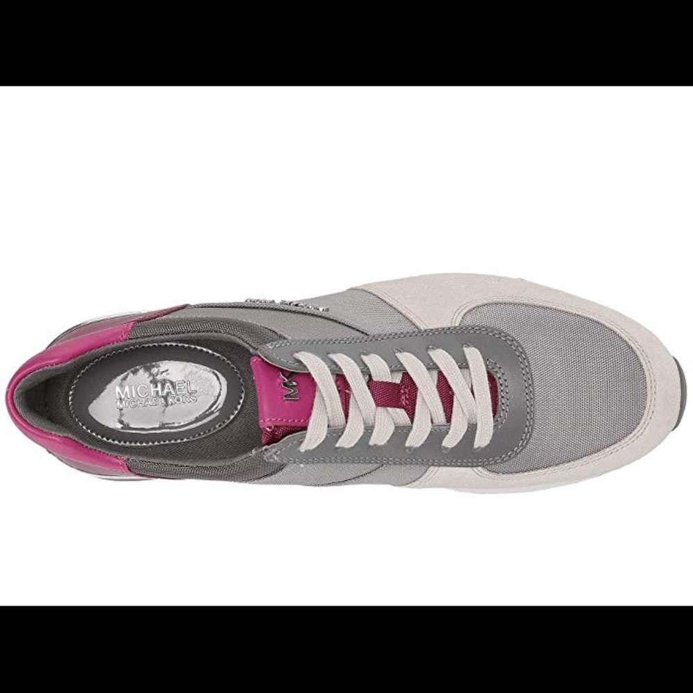 ❌SOLD❌Michael Kors Sneakers - Picture 2 of 8